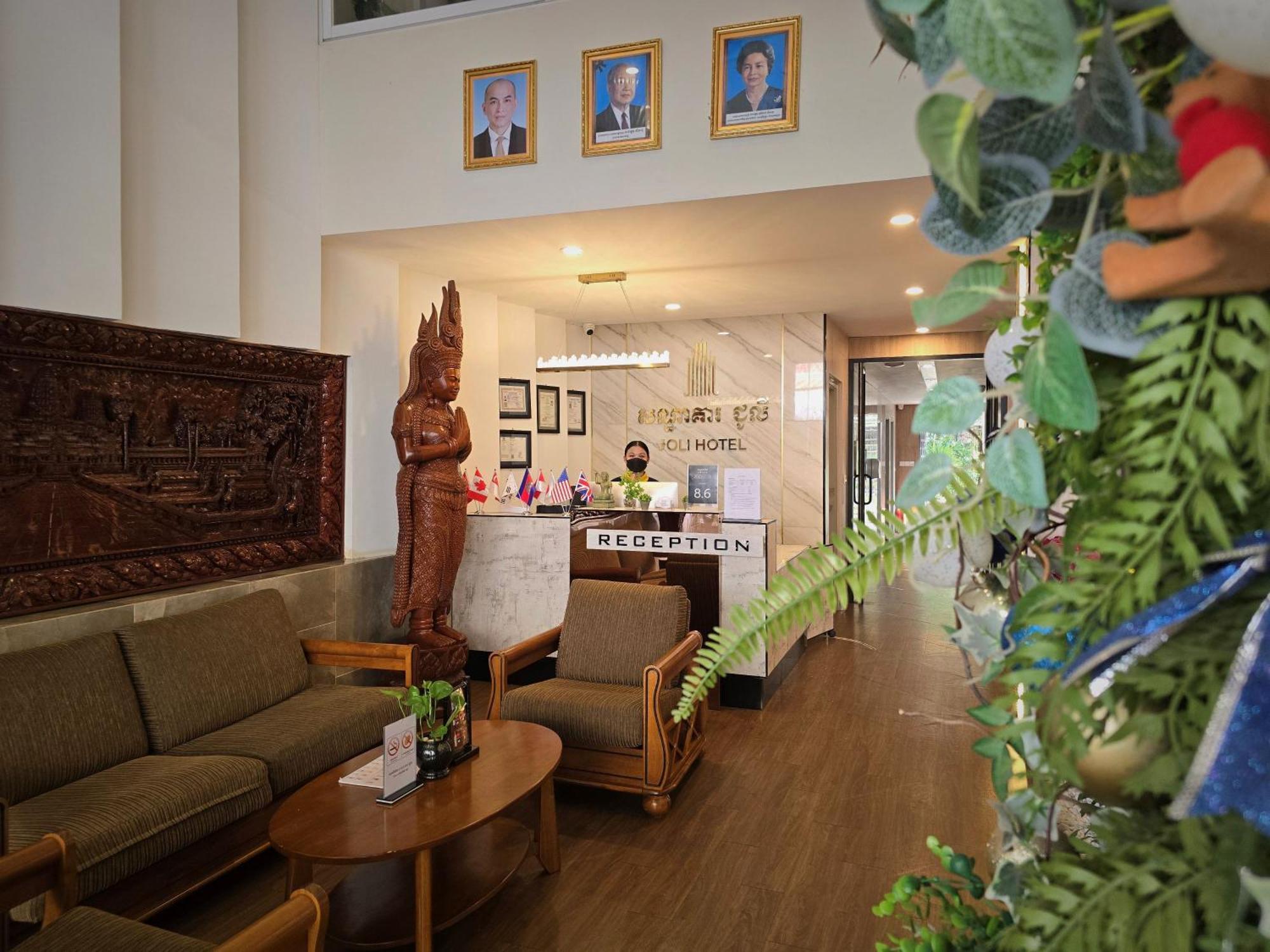 Joli Hotel Phnom Penh Exterior foto